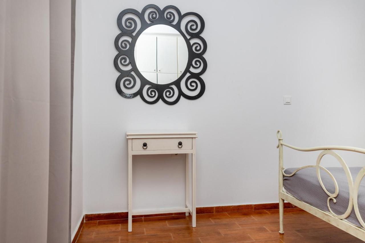 Depis Economy Apartments Naxos City Εξωτερικό φωτογραφία