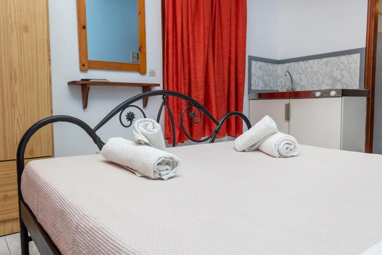 Depis Economy Apartments Naxos City Εξωτερικό φωτογραφία