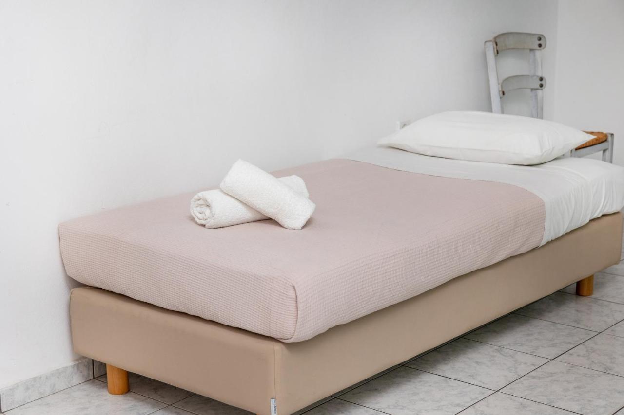 Depis Economy Apartments Naxos City Εξωτερικό φωτογραφία