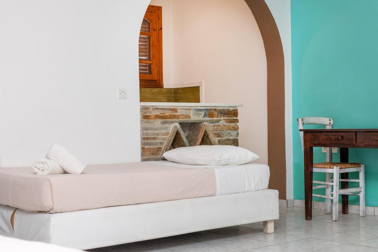 Depis Economy Apartments Naxos City Εξωτερικό φωτογραφία